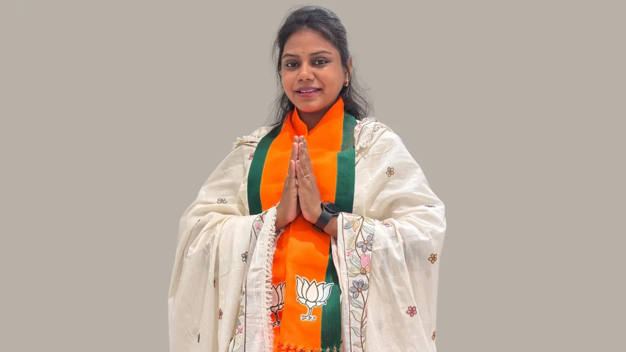 “मातृत्वातून नेतृत्वाकडे”